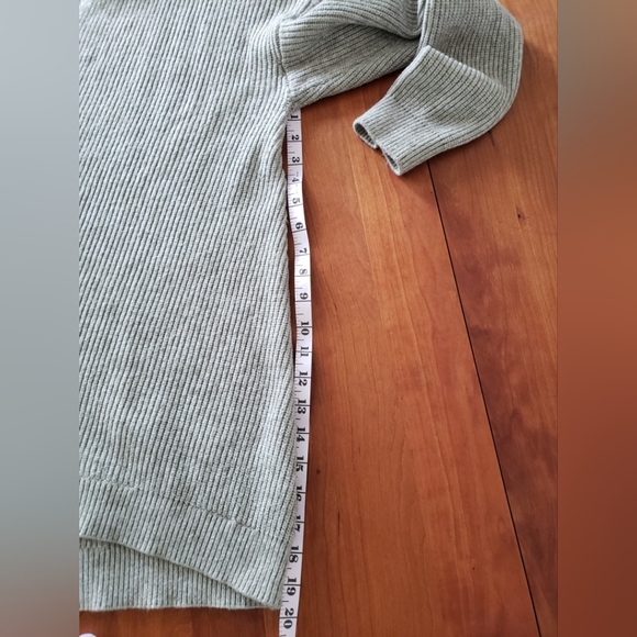 Kismet Deep V Grey Sweater size XXL - Picture 4 of 13